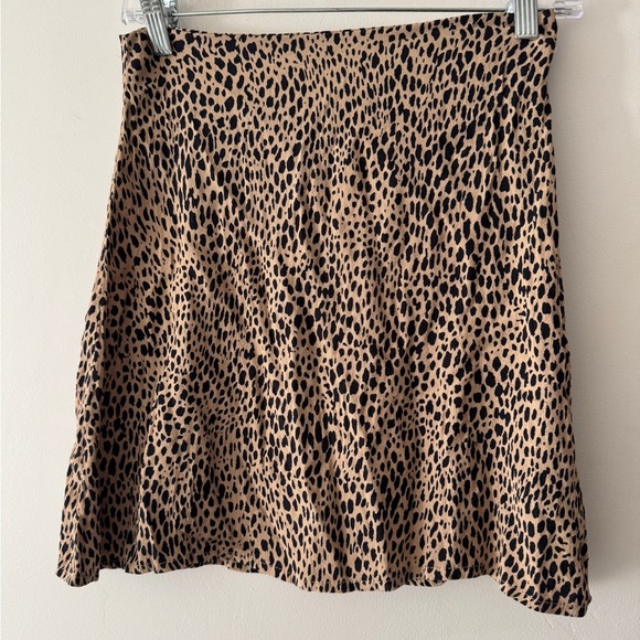 Brandy Melville Dresses & Skirts - Brandy Melville Leopard Print Skirt